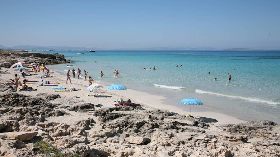 Ibiza: Santa Eulalia Round-Trip Transfer to Formentera - Who should book this Formentera transfer?
