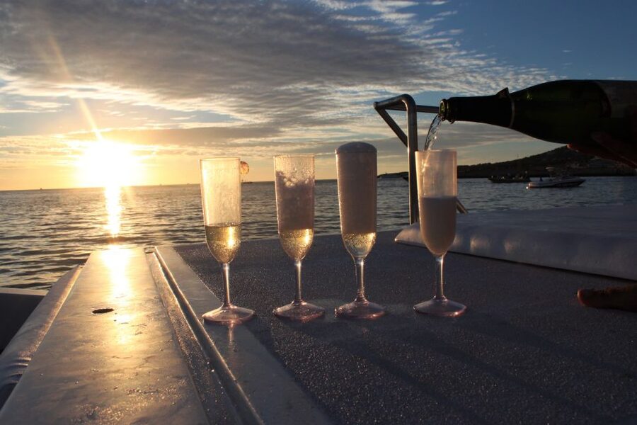 Ibiza: Snorkeling, Sunset Beach and Cave Boat Trip - Drinks, music, and the ride back