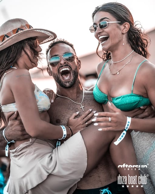 Ibiza: Sunset Boat Party at Ibiza Boat Club with Open Bar - Key points to know before boarding