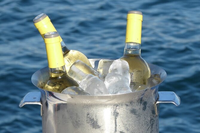 Jazz and Chill Out Sailing in Barcelona - The main limitations to keep in mind