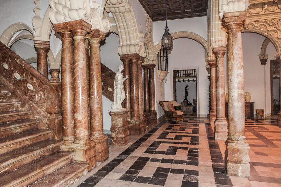 Jerez de la Frontera: Palacio Domecq Entrance Ticket - Paintings, tapestries, and sculptures