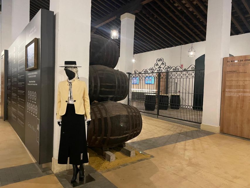 Jerez de la Frontera: Sherry Winery Tour with Tasting - The film gives you the Jerez context