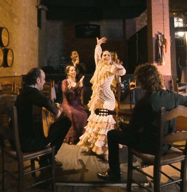 Jerez: Flamenco Show and Menú at Tablao Puro Arte 2025 - Choosing between show only, lunch, and dinner