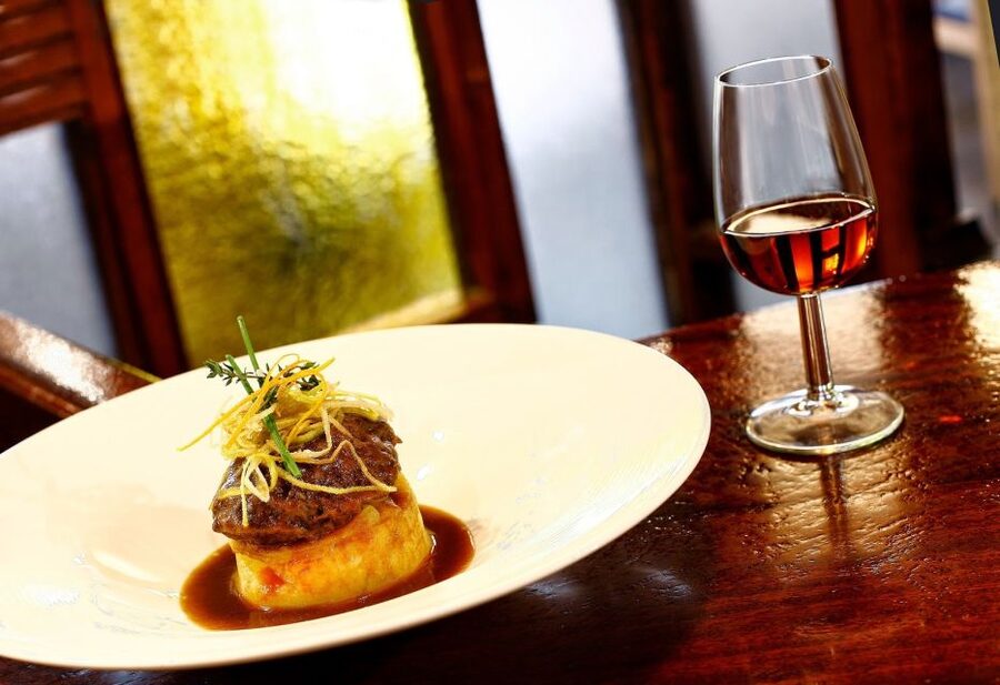 Jerez: Traditional Tapas Tour - Walking through Jerez’s historic center