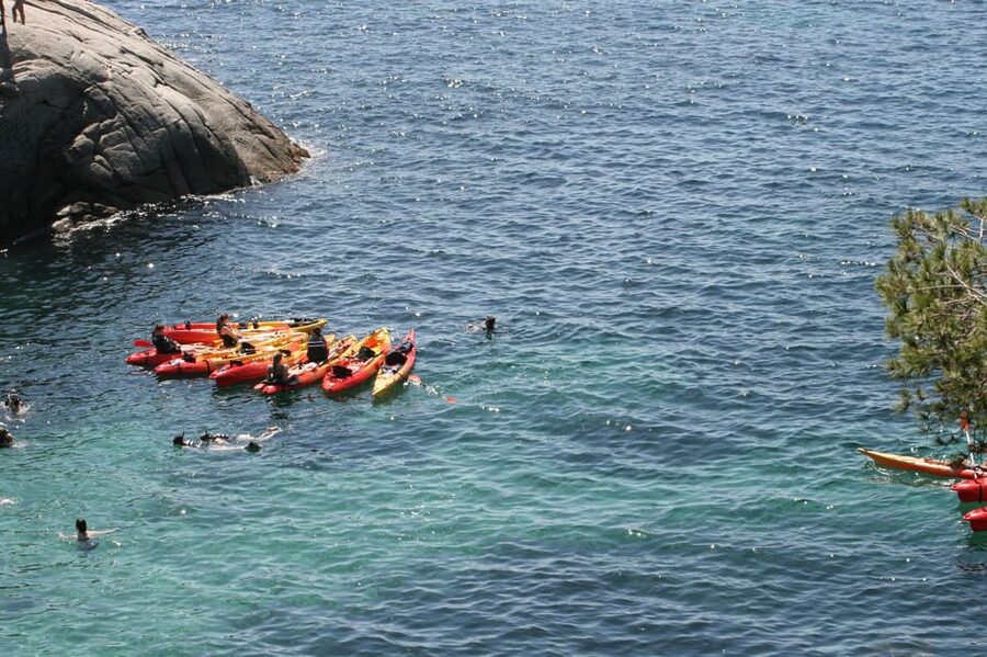 Kayak and Snorkel in Playa de Aro, Costa Brava - Rock jumping and the beach-bar option