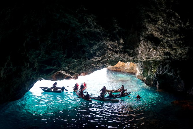 Kayak & Snorkel Tour in Cerro Gordo Natural Park, La Herradura - Paddling out from La Herradura