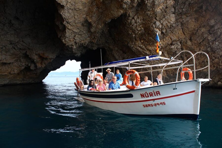 L'Estartit: Boat Trip to the Medes Islands and the NP Caves - Key points to know before you book