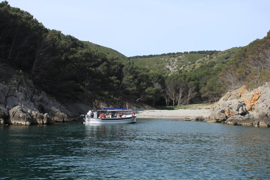 L'Estartit: Boat Trip to the Medes Islands and the NP Caves - Why the Nuria makes this short cruise different