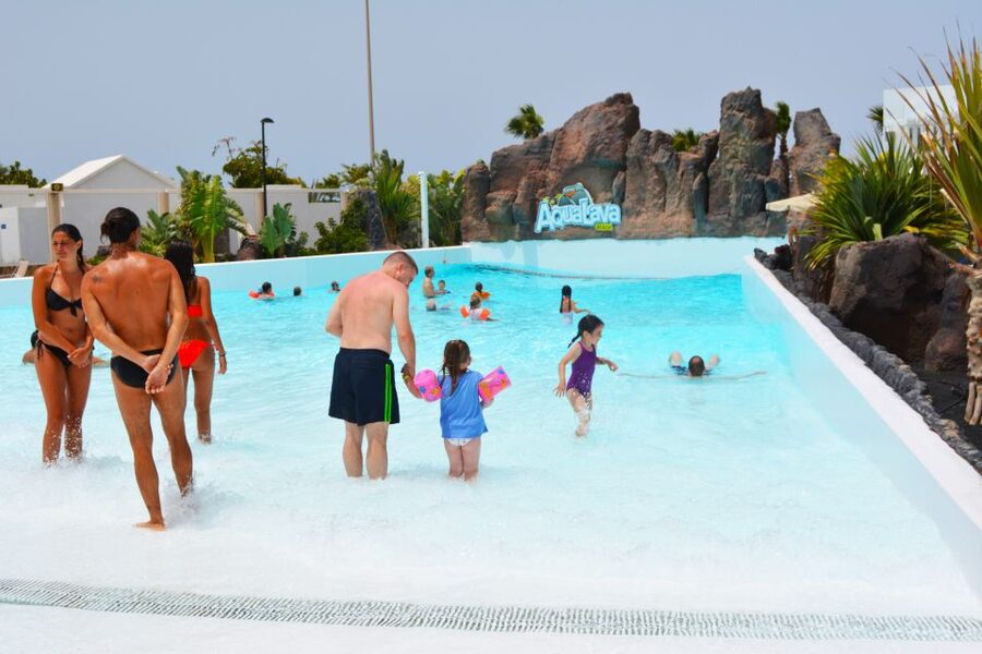 Lanzarote: Aqualava Waterpark Entrance Ticket - Lockers, changing rooms, and what to pack