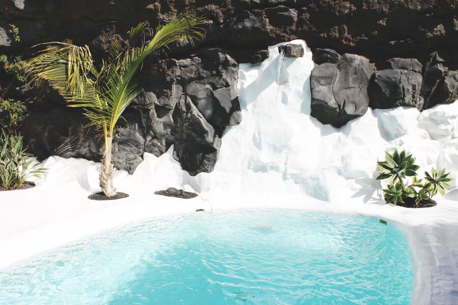 Lanzarote: César Manrique Foundation and Teguise Market - Guides make a real difference