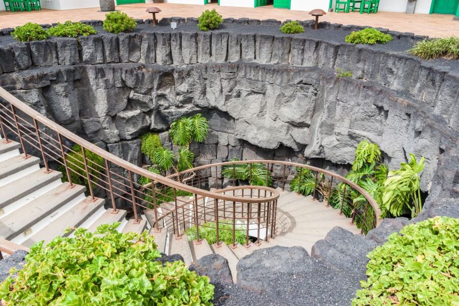 Lanzarote: César Manrique Full-Day Tour - The coach ride and the long pickup route