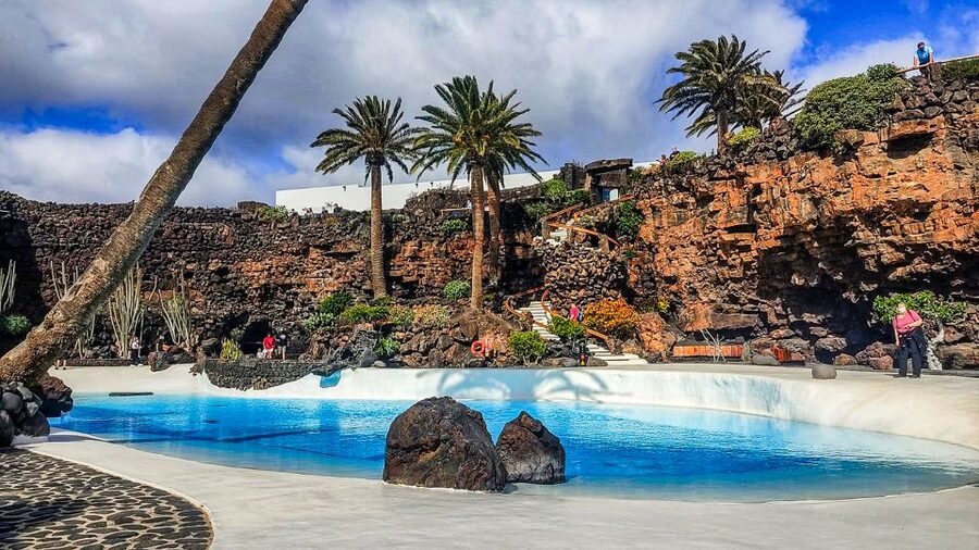 Lanzarote: Full-Day Island Highlights Tour - La Geria shows how Lanzarote farms volcanic ash