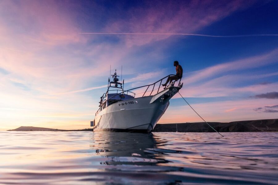Lanzarote: Half-Day Chill Out Cruise at Papagayo Beach - A small yacht makes a big difference