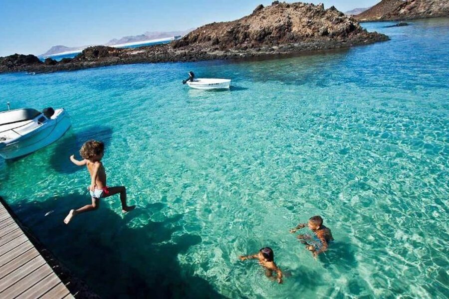 Lanzarote: Lobos Island Half-Day Dolphin Watching Trip - What the speedboat feels like on the Atlantic