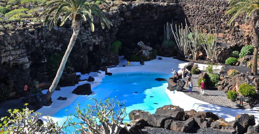 Lanzarote: Northern Half-Day Trip - Mirador del Río and the view toward La Graciosa