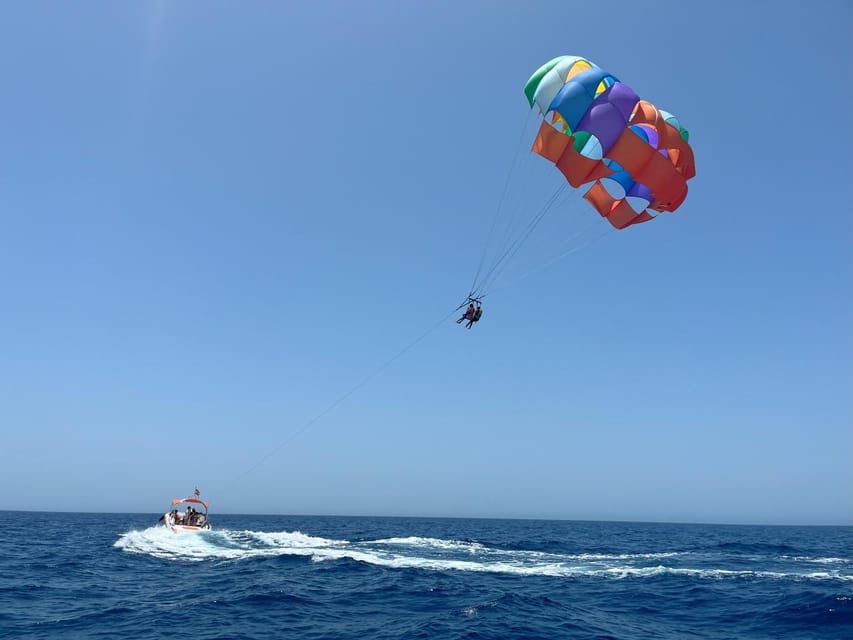 Lanzarote: Parasailing Adventure in Puerto del Carmen - A 10-minute flight with a wide Atlantic view