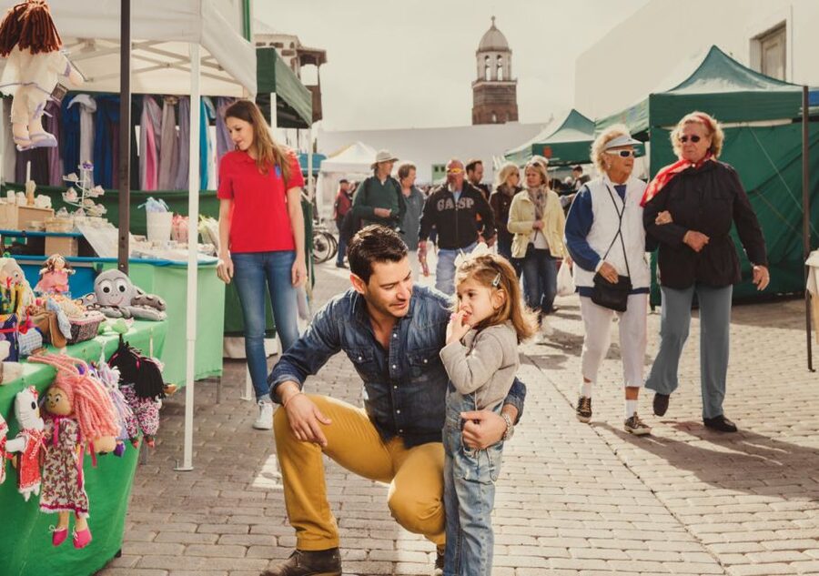 Lanzarote: Teguise Handicraft Market and La Graciosa Island - Choosing your La Graciosa free time