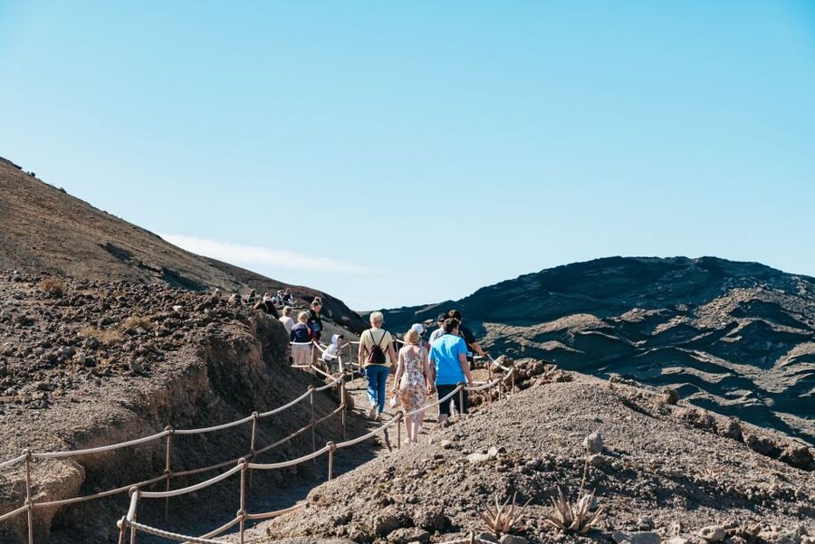 Lanzarote: Timanfaya National Park & La Geria Tour - Guide quality and languages