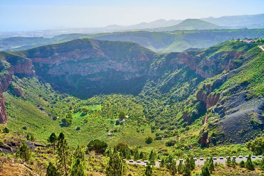 Las Palmas, Botanical Gardens and Bandama Volcano Tour - Who should book this tour