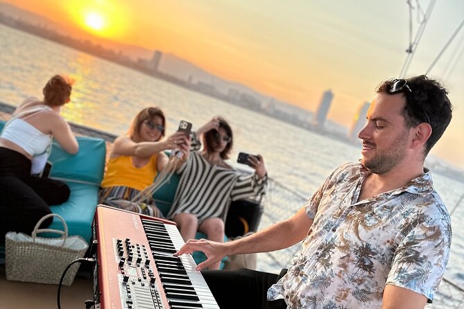 Live Music & Sunset Wooden Boat in Barcelona - The Turkish gulet gives the trip its character