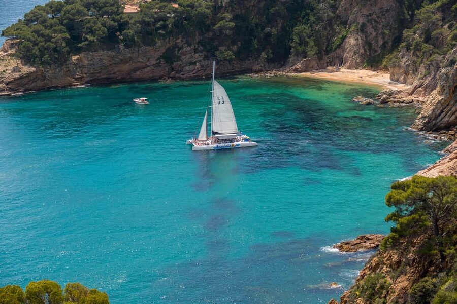 Lloret de Mar: Catamaran Sailing Cruise with BBQ and Drinks - The first hour along the Costa Brava