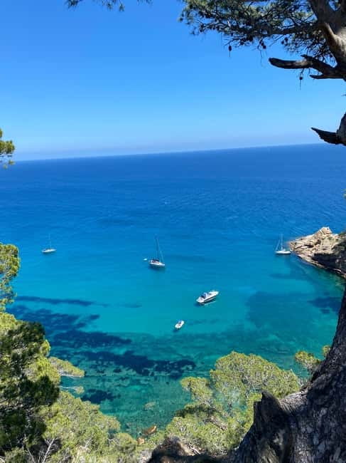 Lloret de Mar: Guided Sightseeing Tour in a 4x4 Vehicle - Choosing Lloret de Mar or Tossa de Mar