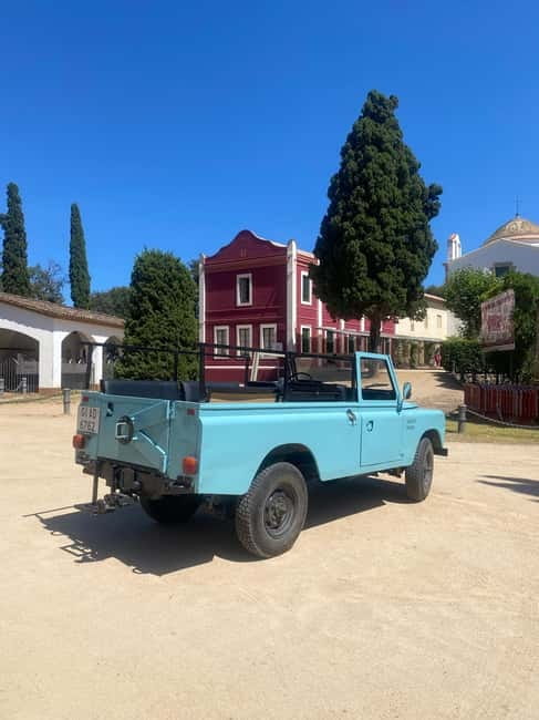 Lloret de Mar: Guided Sightseeing Tour in a 4x4 Vehicle - What the guides add to the ride