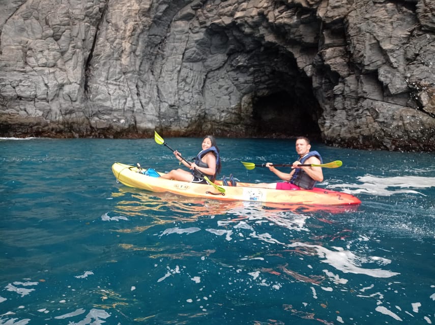 Los Cristianos: Kayak & Snorkel Tour with turtles and photos included - Meeting José and getting ready at El Carmen 4