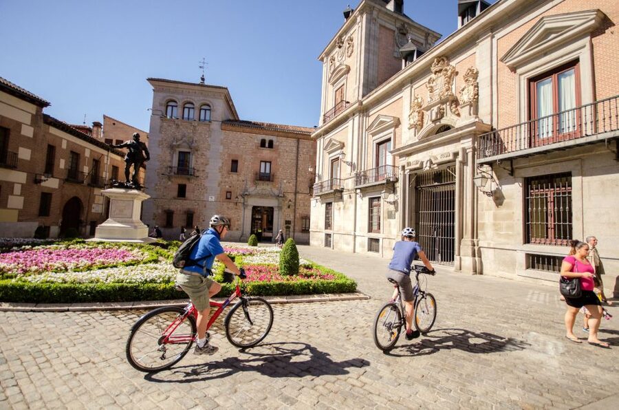 Madrid City Guided Bike/E-Bike Tour for Small Groups - San Antón, Chueca, and Malasaña