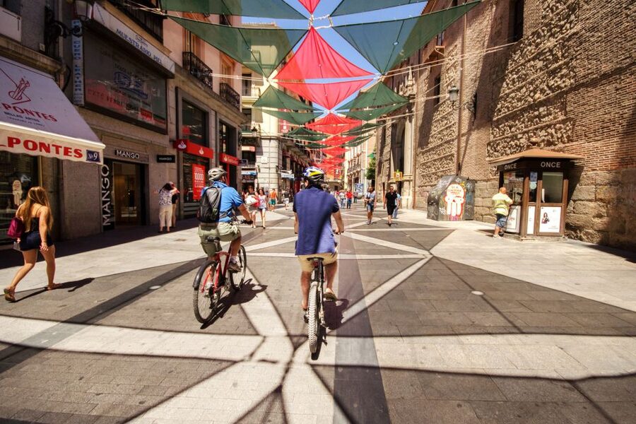 Madrid City Guided Bike/E-Bike Tour for Small Groups - The guide makes the difference