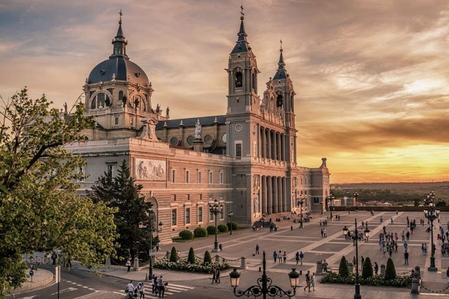 Madrid: City Highlights Guided Walking Tour - Plaza de la Villa and the city’s older civic heart