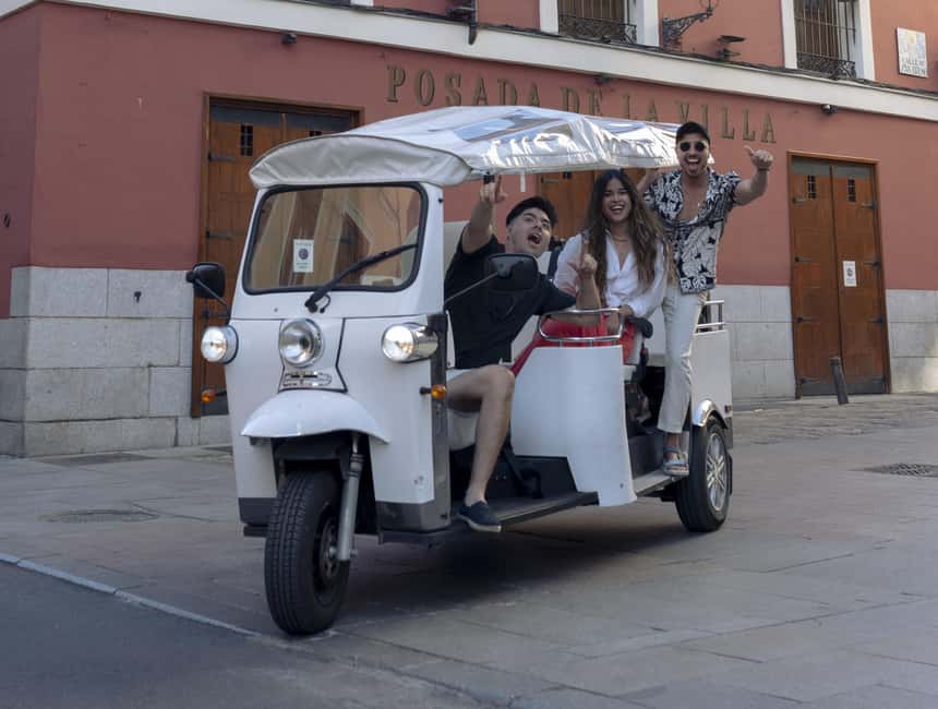 Madrid: Eco-Friendly, Private, and Unique Tuk Tuk Experience - Gran Via, Plaza de España, and the city center