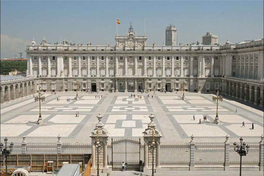 Madrid: El Prado Museum and the Royal Palace Guided Tour - Why this pairing works in Madrid