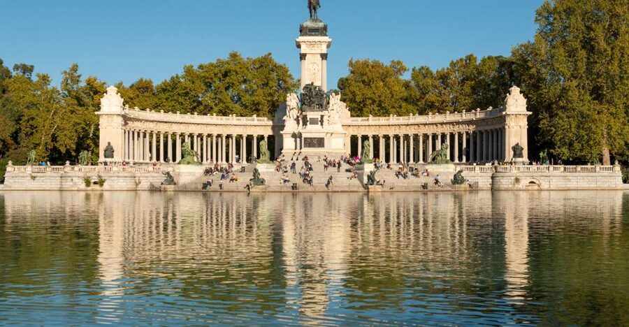 Madrid: El Retiro Park Self-Guided Audio Tour - Key points to know before you go