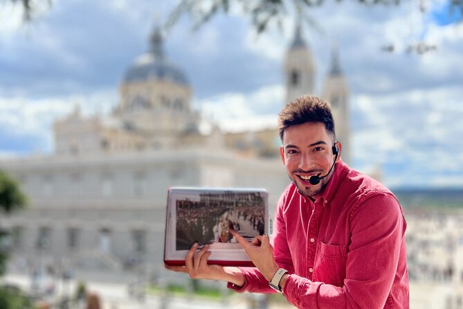 Madrid Essential: Historic Center, Plaza Mayor & Royal Palace - Plaza de la Villa and the older municipal center