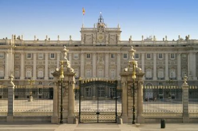 Madrid Express Tour with Local Guide in Eco Tuk Tuk Private - Key points before you book
