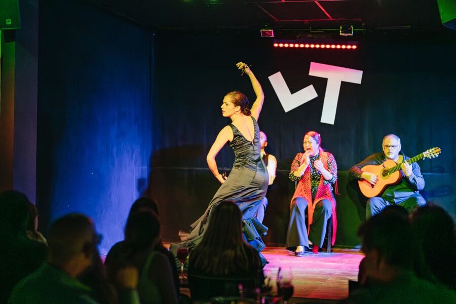 Madrid: Flamenco Show at Tablao "Las Tablas" with Drink - Modern staging, traditional emotion