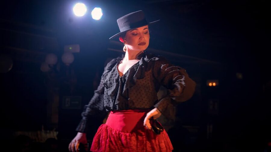 Madrid: Flamenco Show&Drink at Tablao 1911 (World's Oldest) - Why Tablao 1911 is more than a standard Madrid show