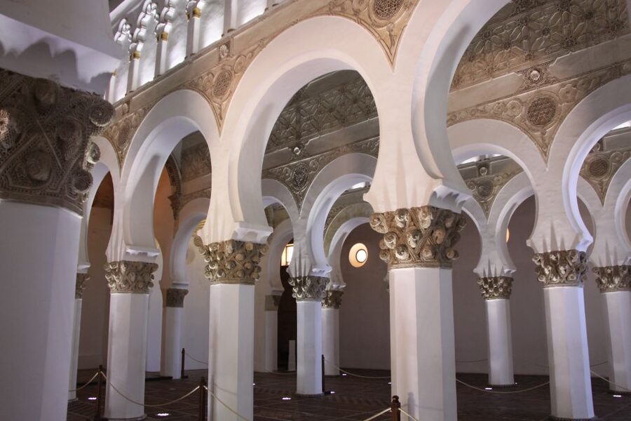 Madrid: Full-Day Guided Tour of Toledo with Cathedral Visit - How much walking and what the day feels like