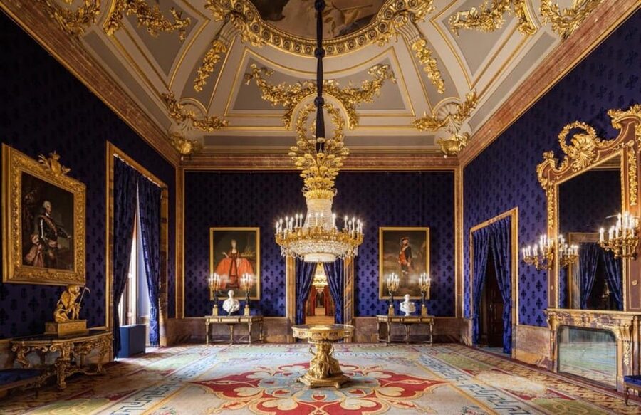 Madrid: Guided Tour of the Royal Palace with Fast Access - Why the Royal Palace works better with a guide