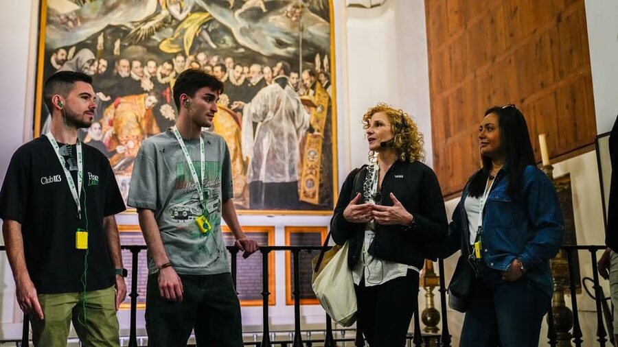 Madrid: Guided Tour of Toledo with Cathedral Visit - How the guides shape the experience