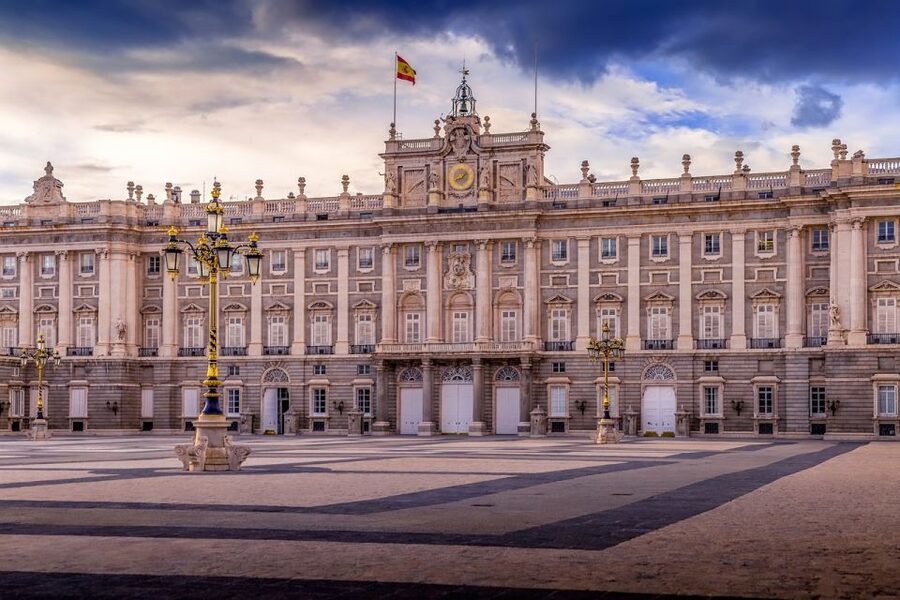 Madrid: Guided Visit to the Royal Palace - Why a guide changes the visit