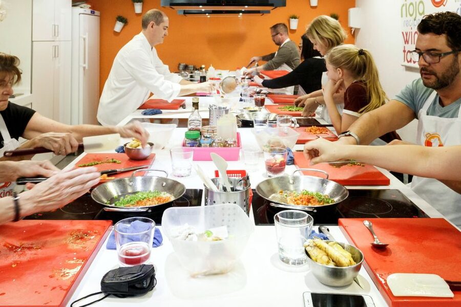 Madrid: Half-Day Spanish Cooking Class - Food, drinks, and dietary needs
