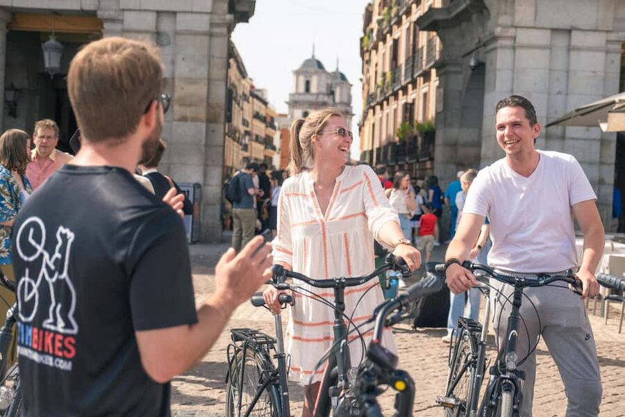Madrid: Highlights Bike Tour with Optional E-Bike or Tapas - Plaza de la Villa and Mercado de San Miguel