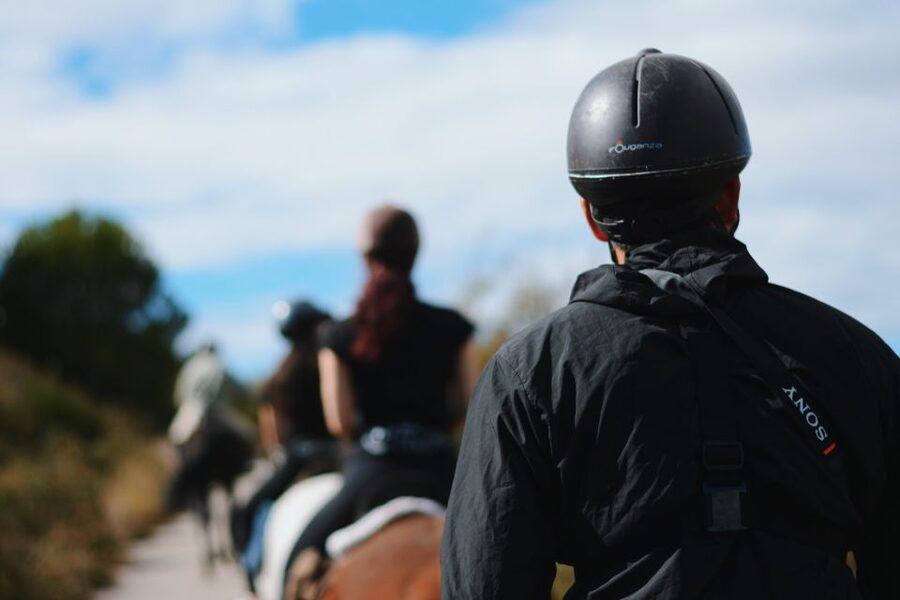 Madrid: Horse Riding in Sierra del Guadarrama National Park - Mariano’s approach to guiding