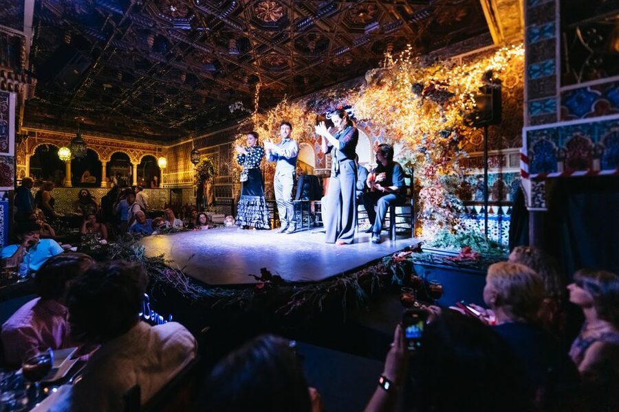 Madrid: Live Flamenco Show with Food and Drinks Options - Practical details that affect the value