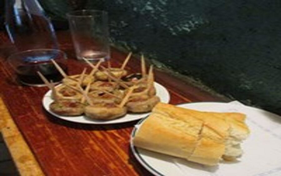 Madrid: Old Madrid Walking Food and Wine Tour - Key points at a glance