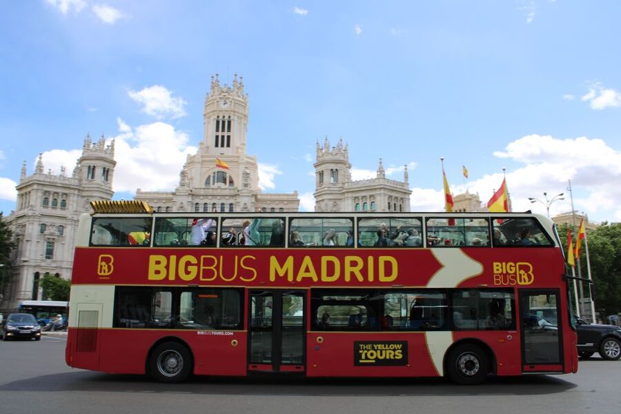 Madrid: Open-Top Big Bus Sightseeing Tour with Live Guide - Key points to know before you board