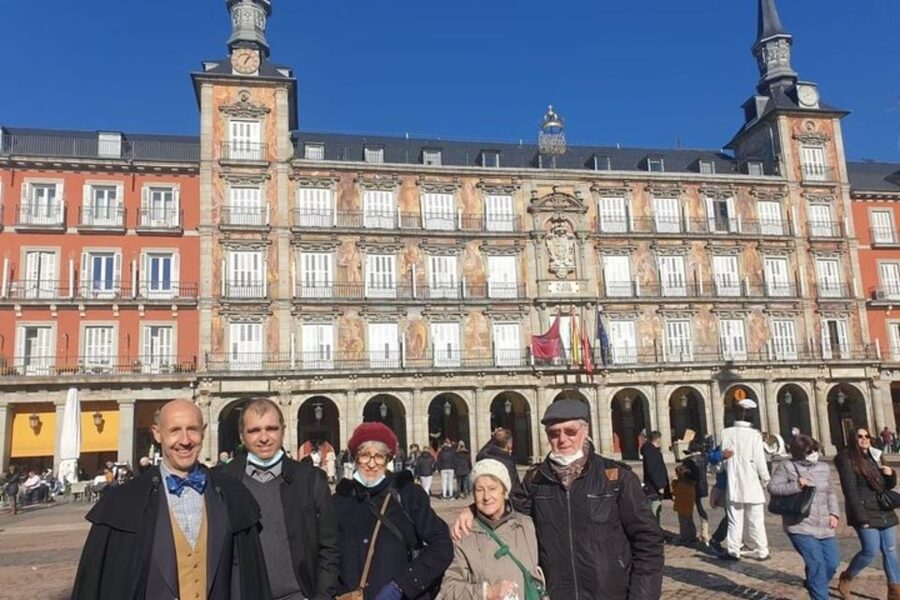 Madrid: Private custom tour with a local guide - What you can expect at the photo stops