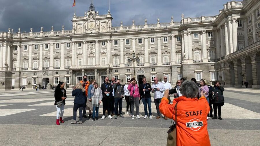 Madrid: Royal Palace Entry Ticket and Small Group Tour - Starting at Mayor 43 Street